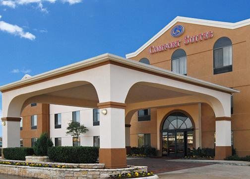 Comfort Nw Lakeline Hotel